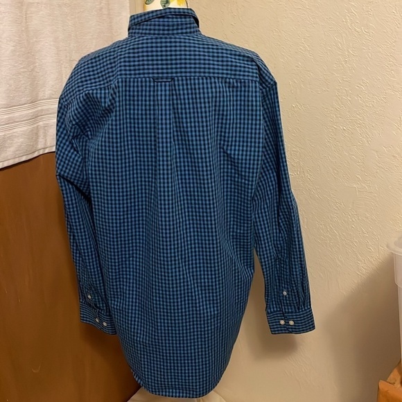 Size Large ~ IZOD ~Men's Long Sleeved Button Down Pocket Shirt - Picture 4 of 12